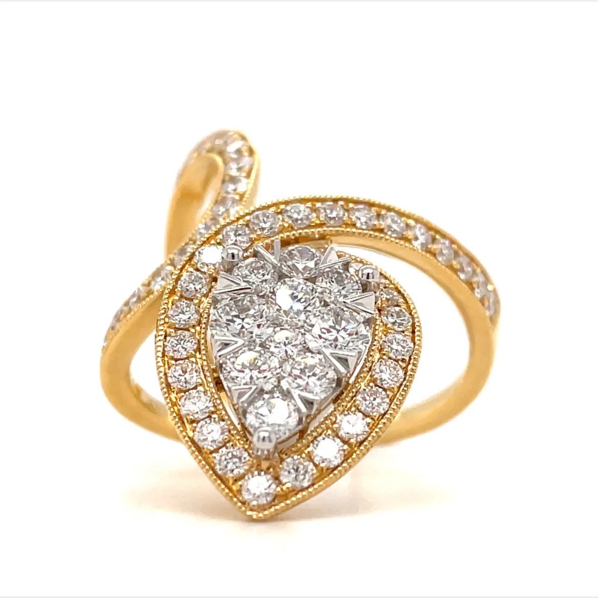 18KY Ladies Fashion Ring w/ 1.6 CTW