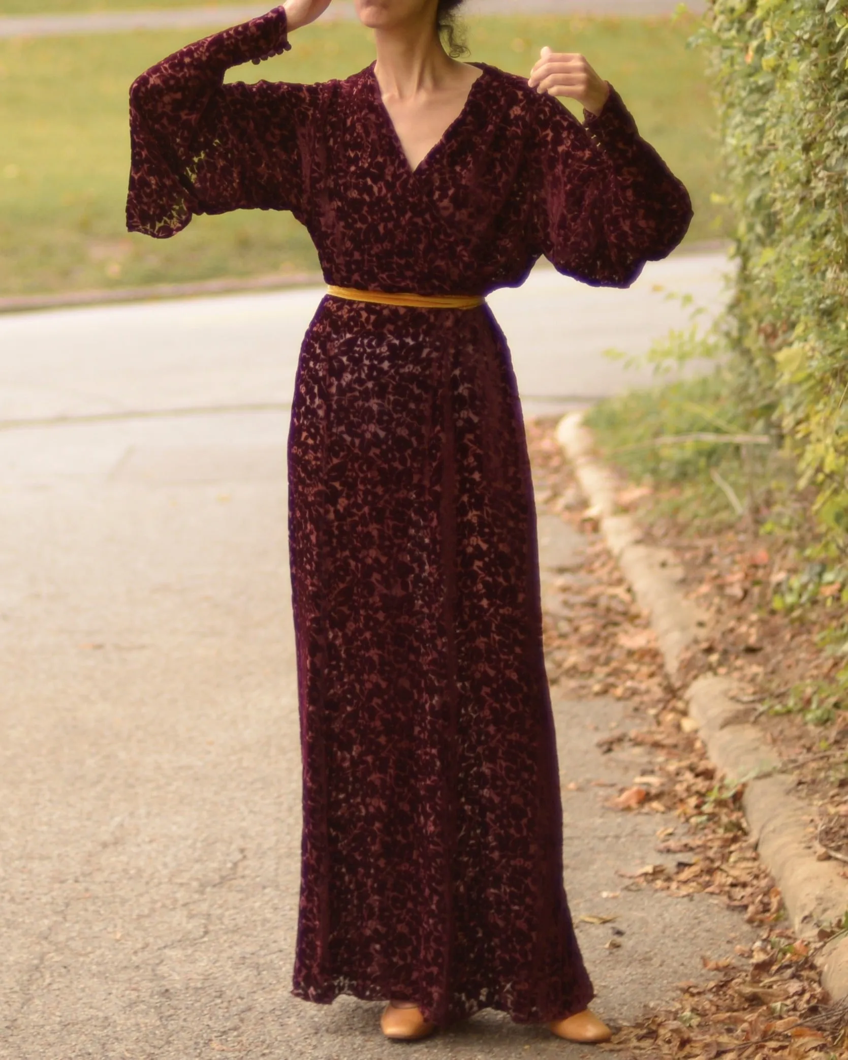 1930s silk devoré velvet pre-raphaelite style dress gown