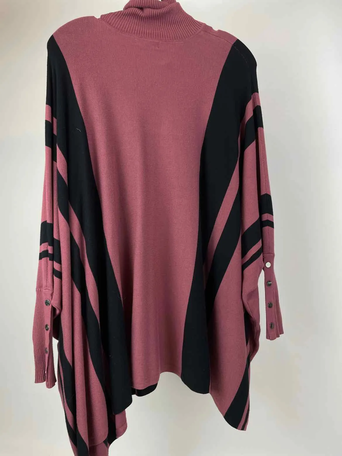 Alfani Size S Black/Blush Poncho