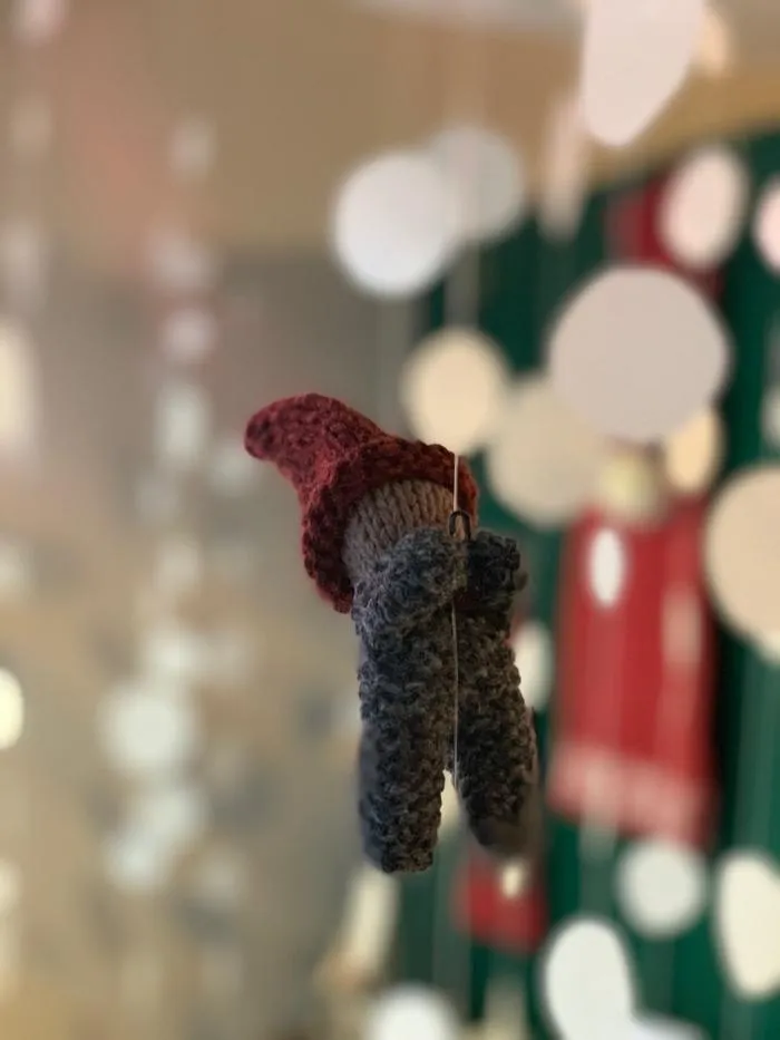 Christmas Elf by Önling, knitting pattern - in support of vulnerable children