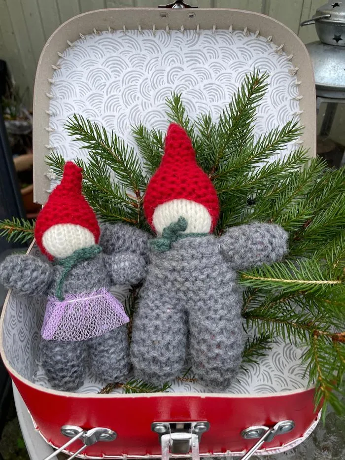 Christmas Elf by Önling, knitting pattern - in support of vulnerable children