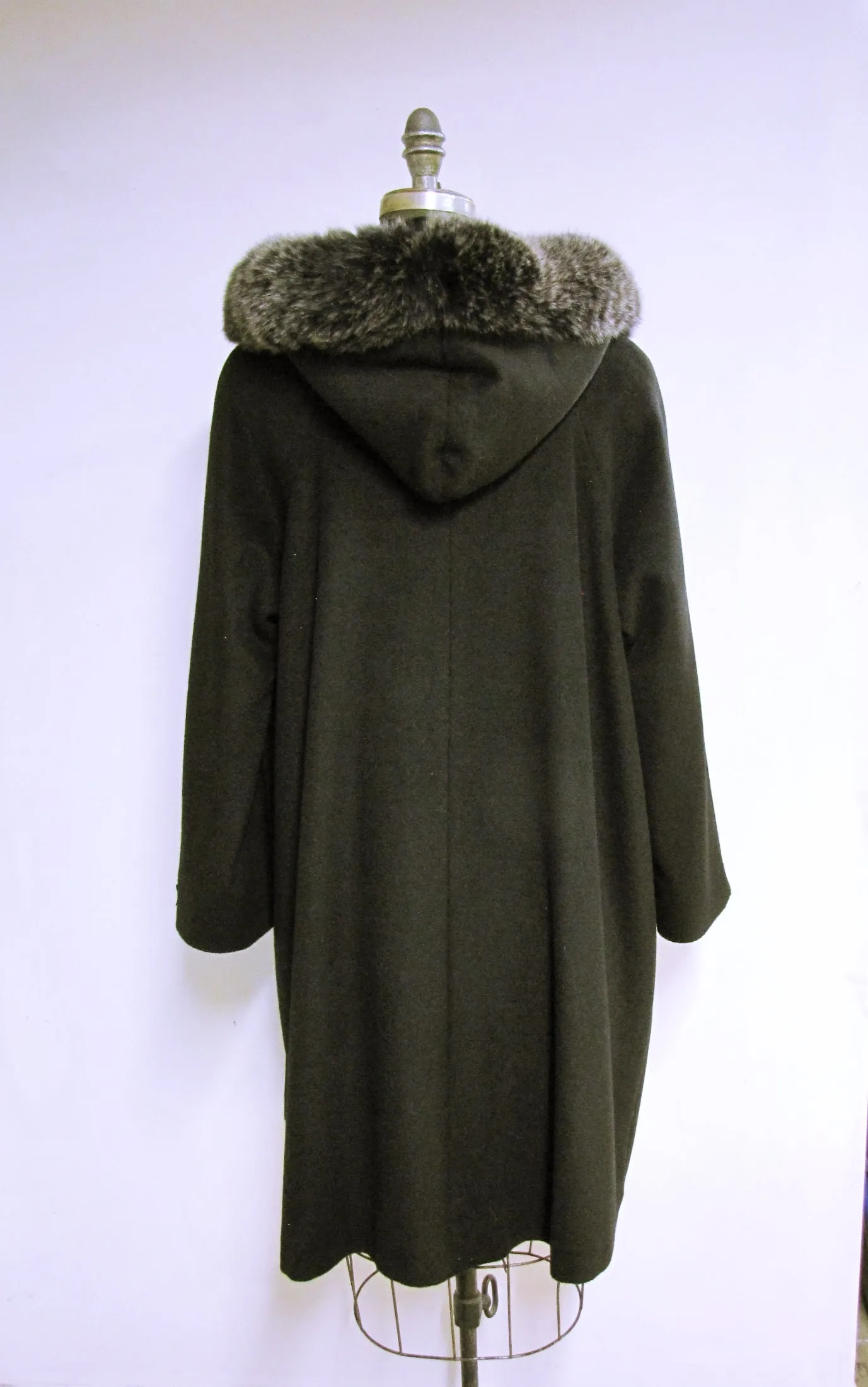 Fiorella Coat - 50% Cashmere & Wool Blend - Detachable Fox Hood