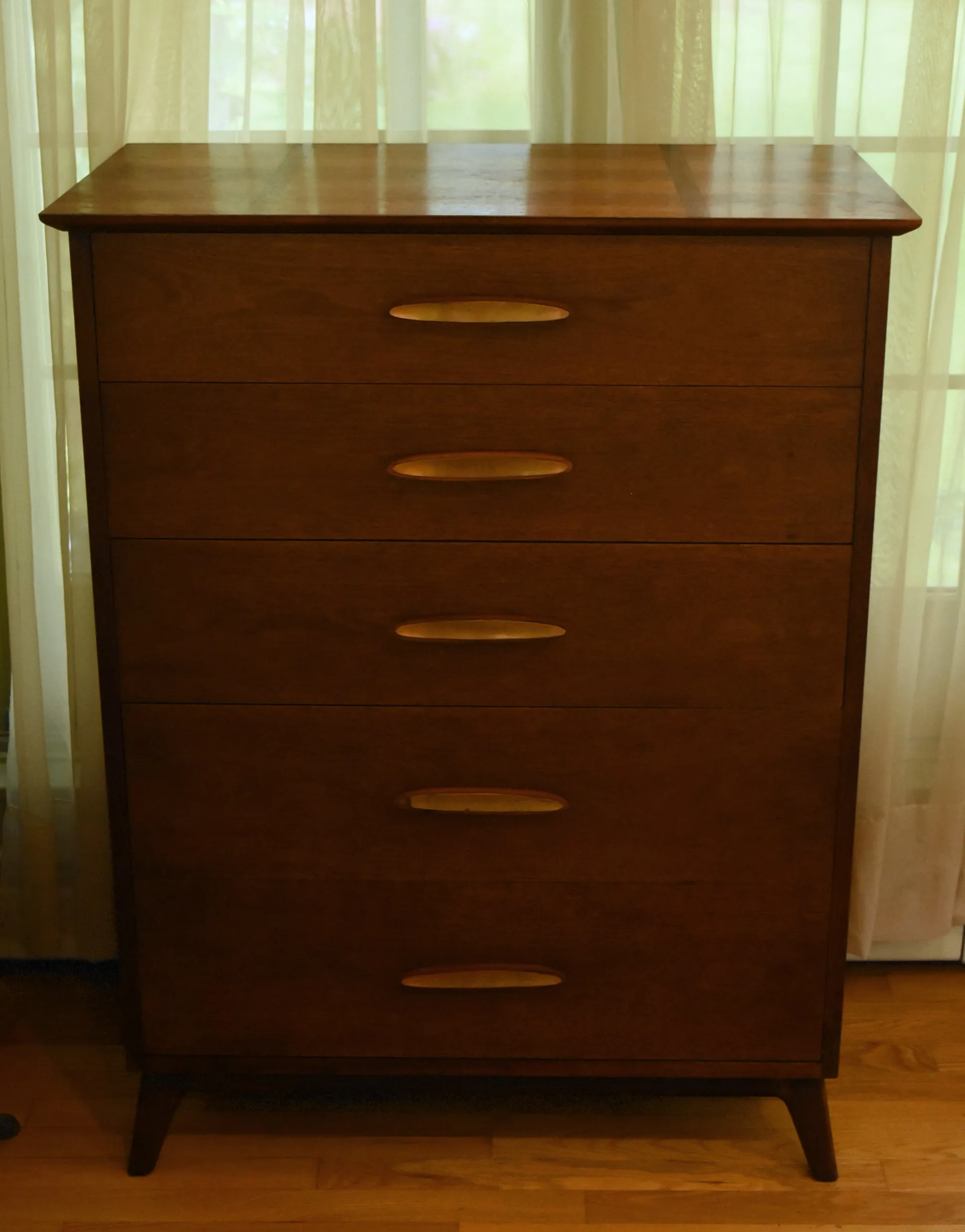 Heritage Henredon - Beautiful Vintage MCM Walnut Chest of Drawers