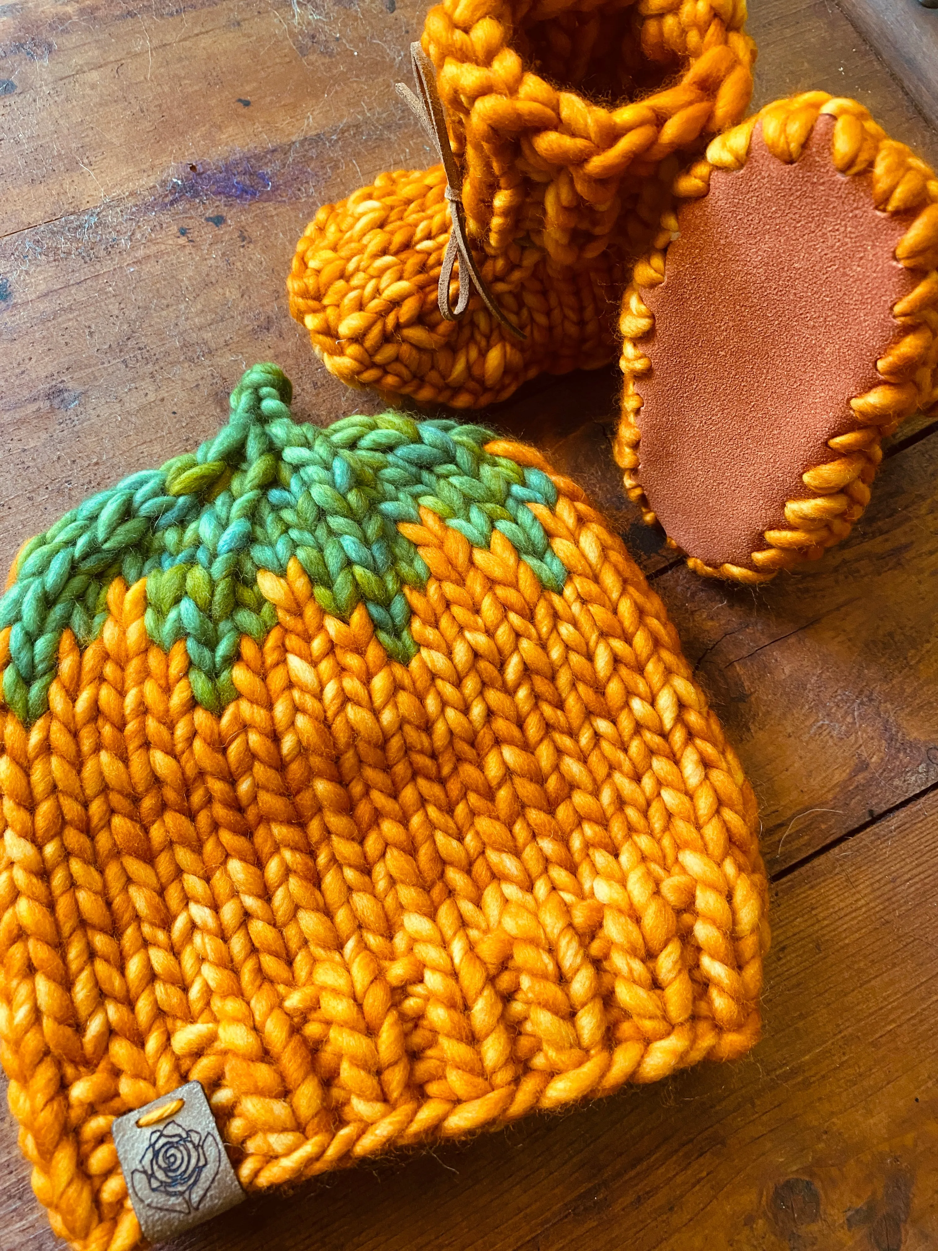 Luxury baby infant pumpkin beanie knit hat merino bootie set baby shower gift new mom cute