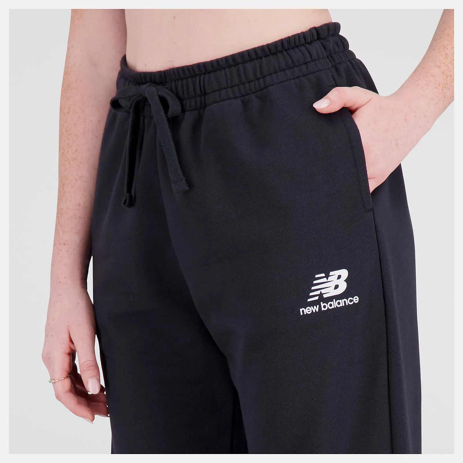 New Balance Essentials Stacked Logo French Terry Trackpant - Womens - Black