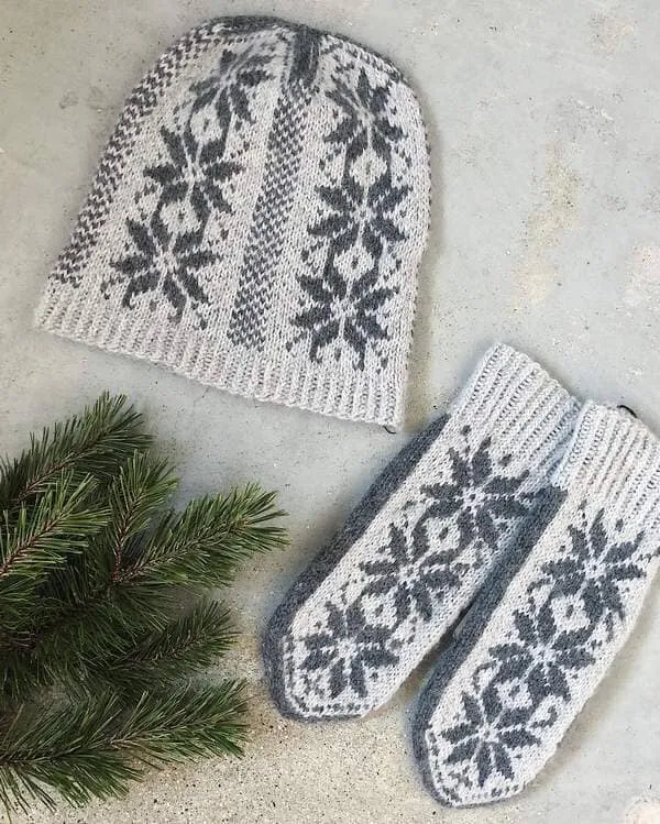 Nordic mittens with stars by Önling, No 1 knitting kit