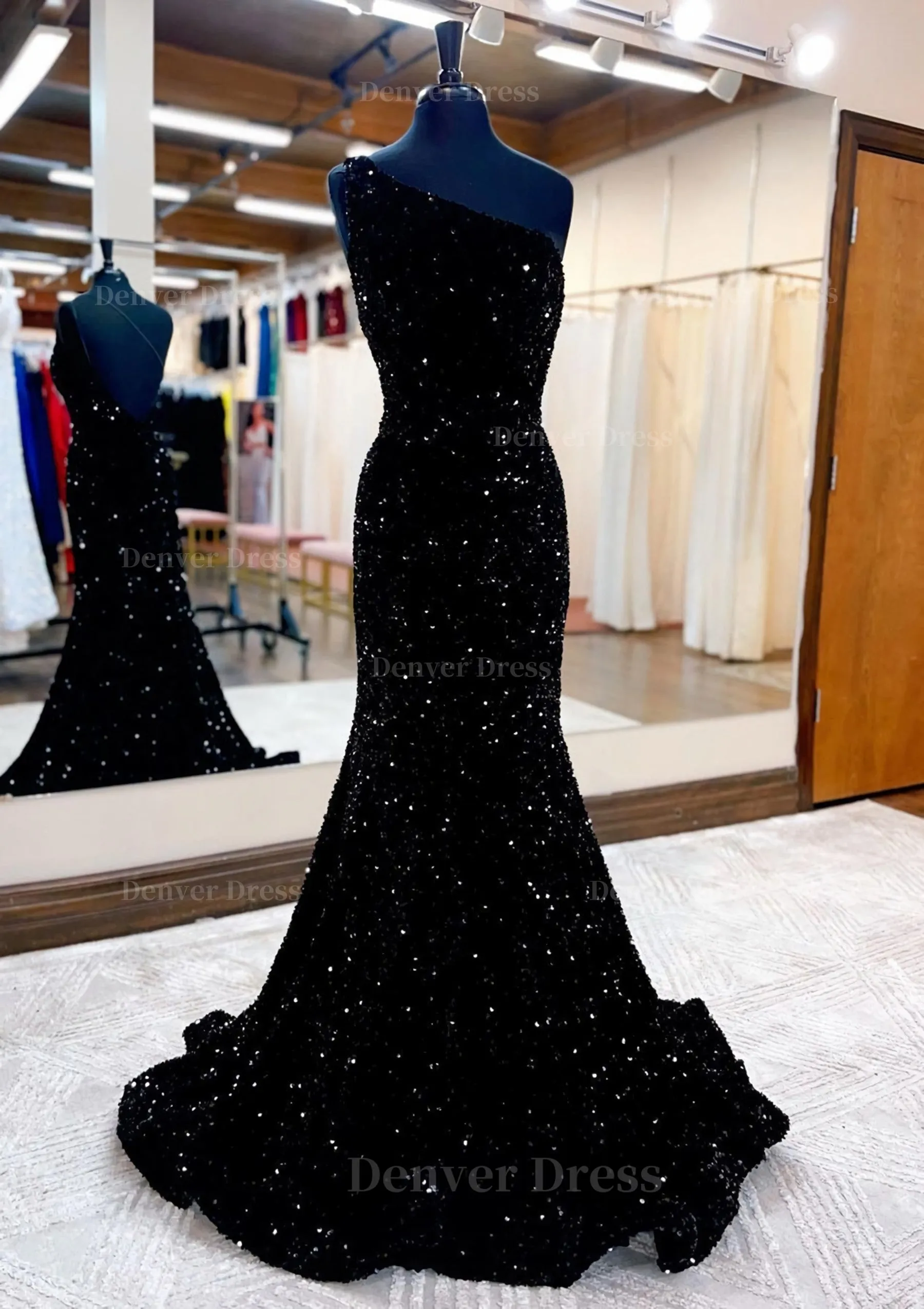 Trumpet/Mermaid One-Shoulder Sleeveless Long/Floor-Length Velvet Sequins Prom Dress