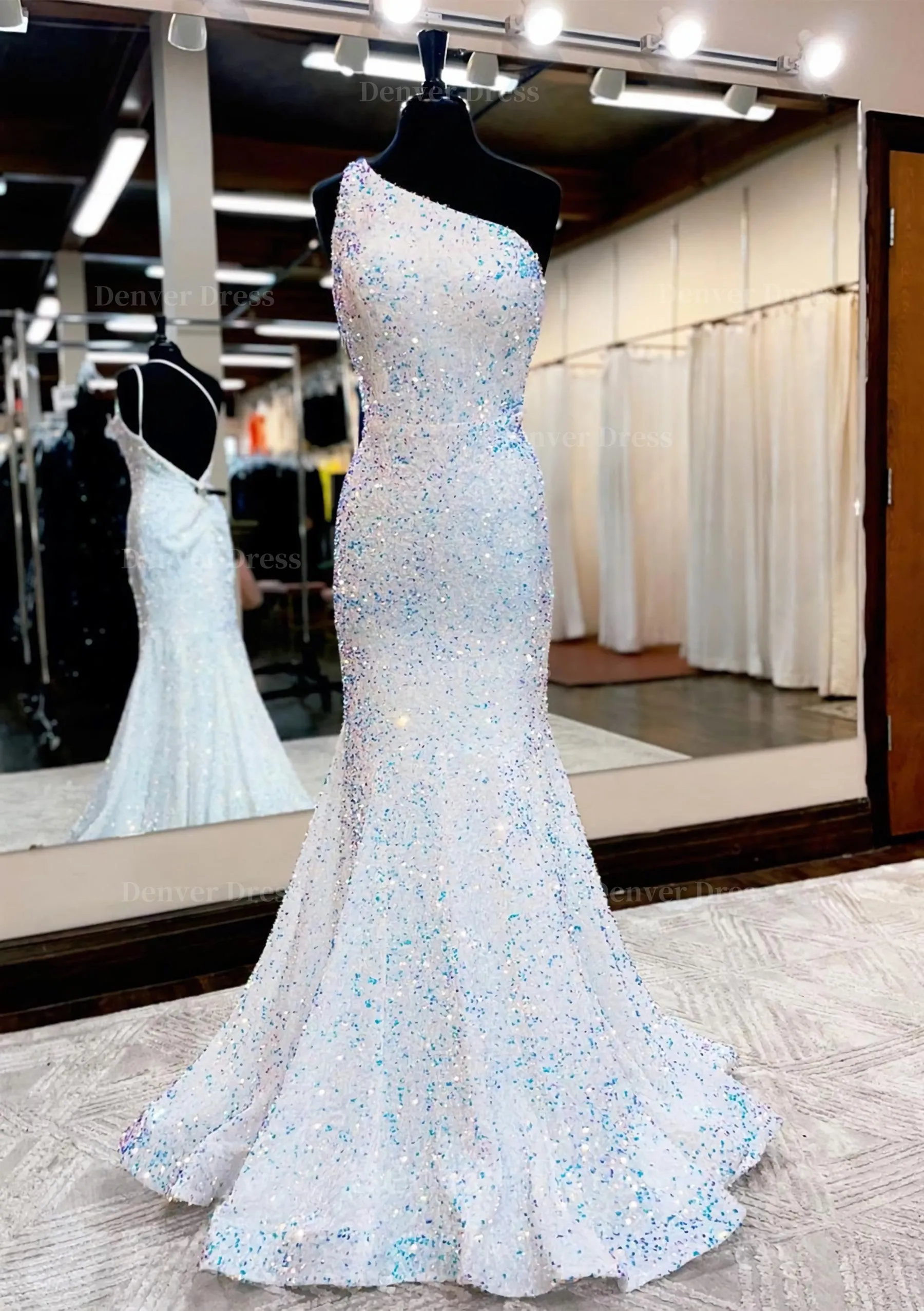 Trumpet/Mermaid One-Shoulder Sleeveless Long/Floor-Length Velvet Sequins Prom Dress