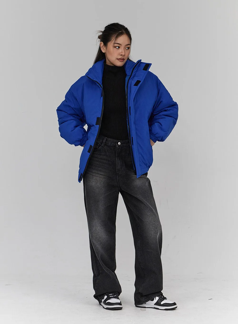 Unisex Oversized Puffer Jacket CN23