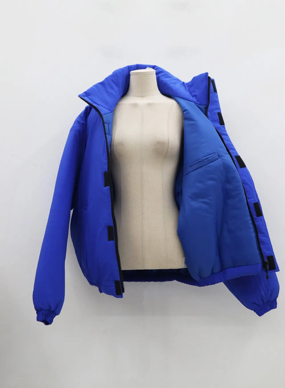 Unisex Oversized Puffer Jacket CN23