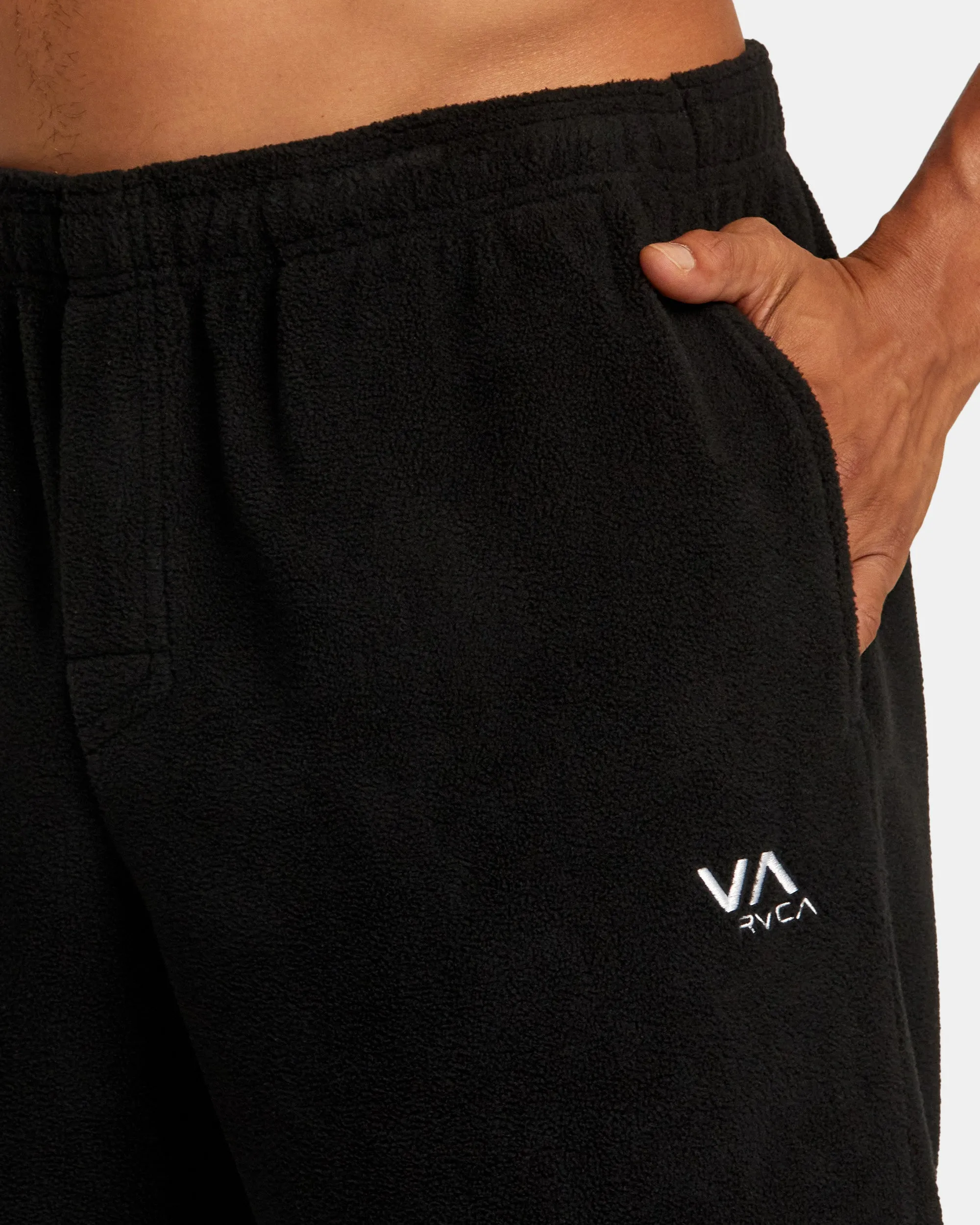 Va Essential Micro Fleece Pant - Black